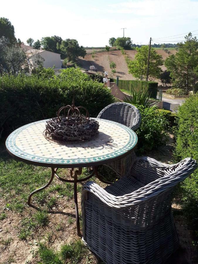 Les Secrets Du Mistral Bed and Breakfast Valensole Exteriör bild