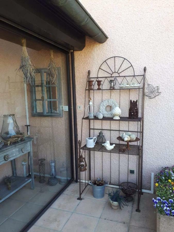 Les Secrets Du Mistral Bed and Breakfast Valensole Exteriör bild